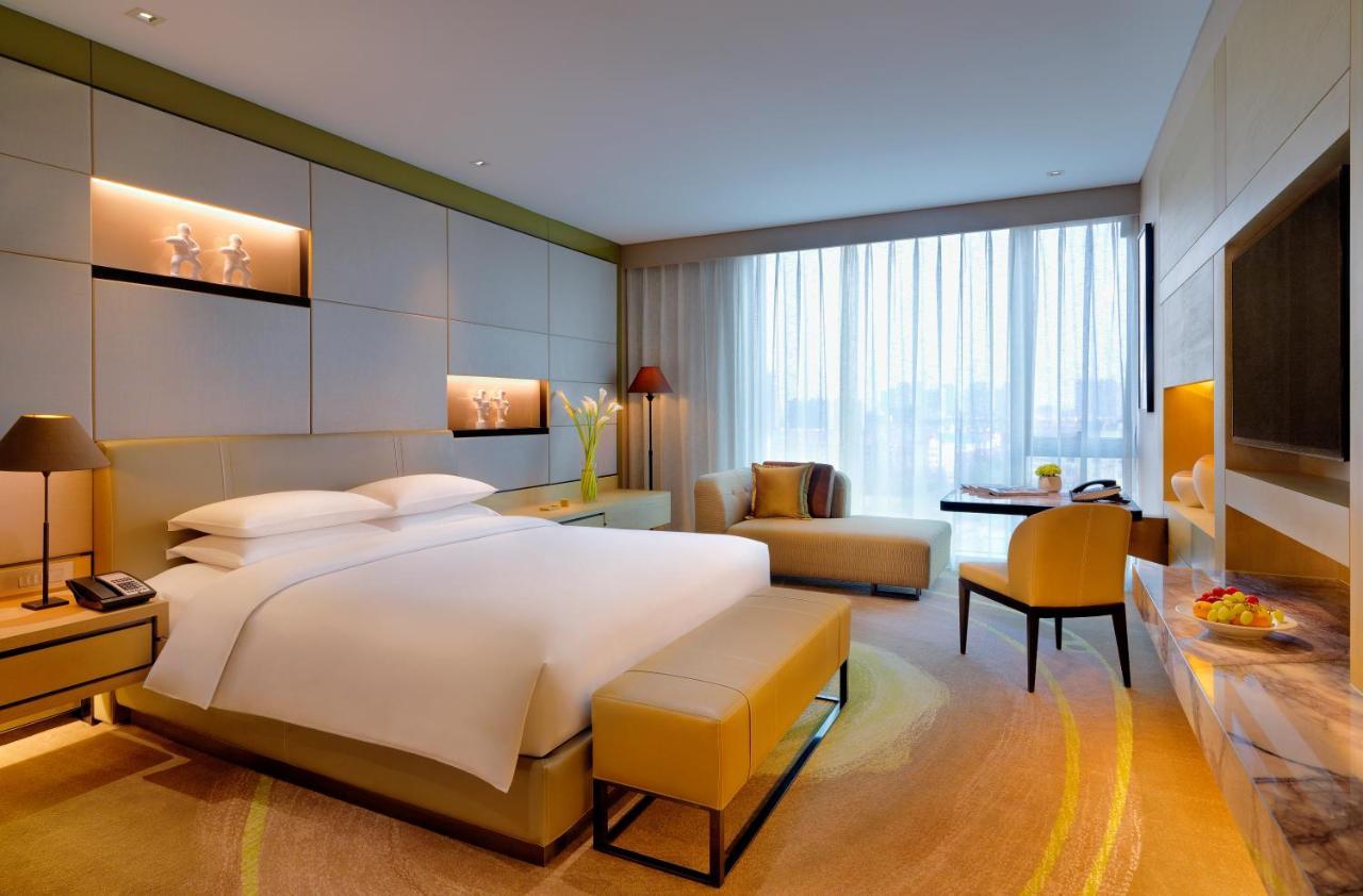 Hotel Hyatt Regency Tianjin East Exterior foto