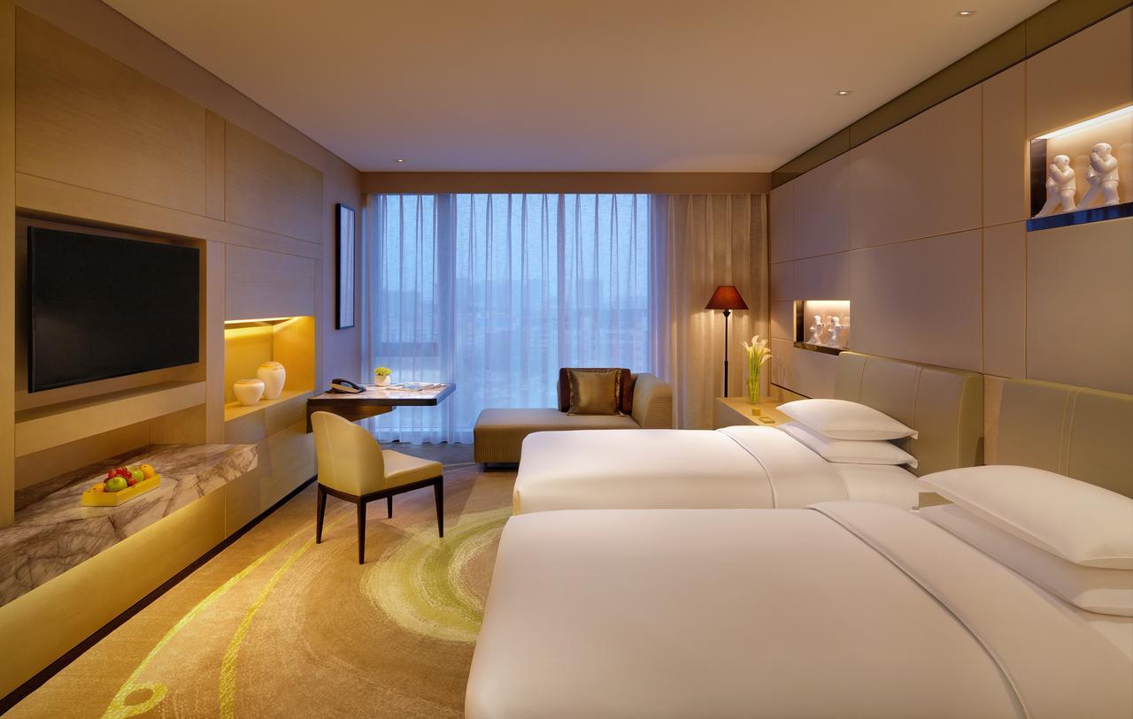 Hotel Hyatt Regency Tianjin East Exterior foto